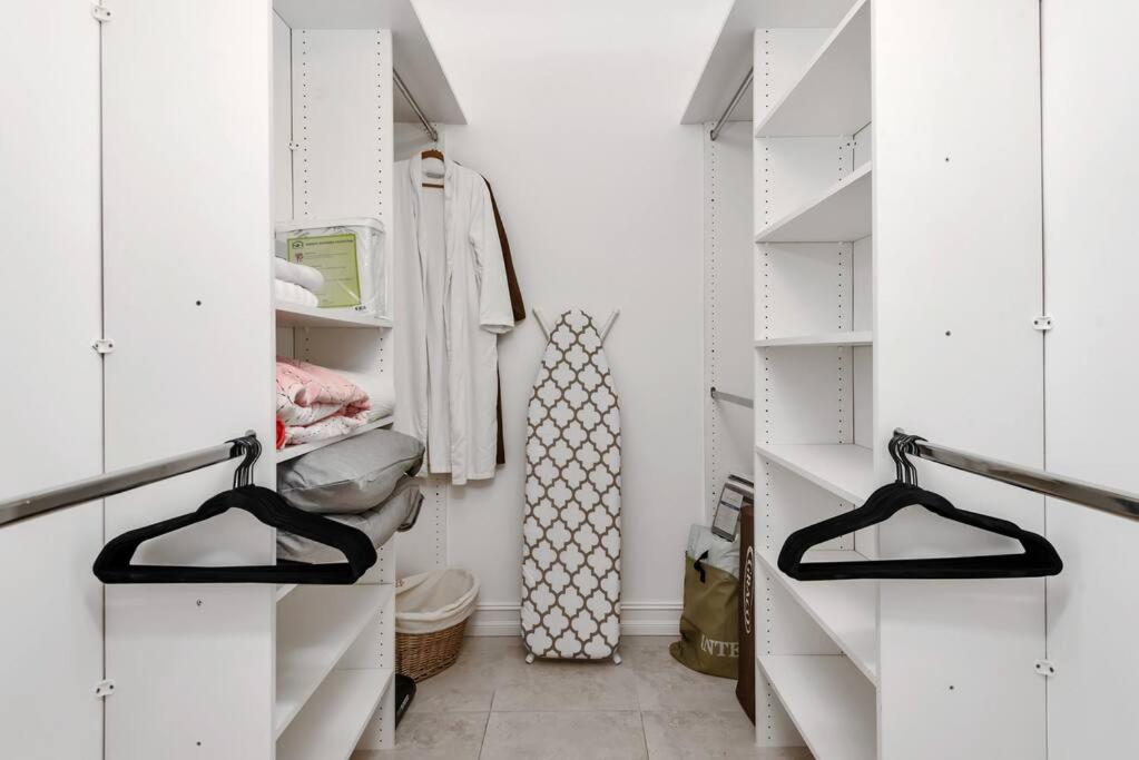 Peaceful Hideaway Half Mile To Pet Friendly Apartment *