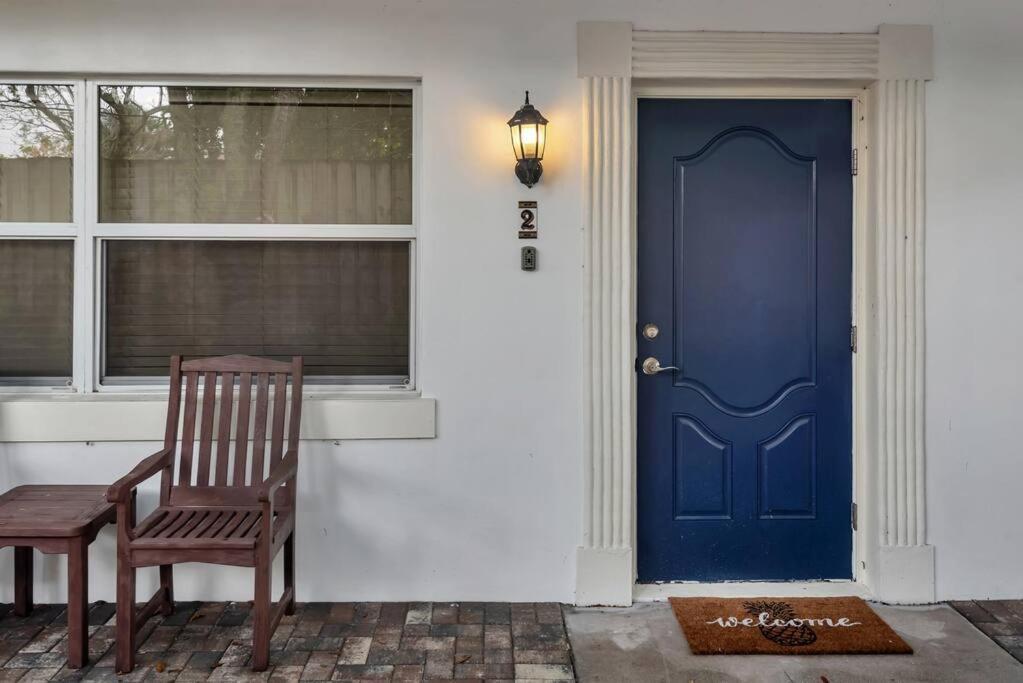 Peaceful Hideaway Half Mile To Pet Friendly Apartment