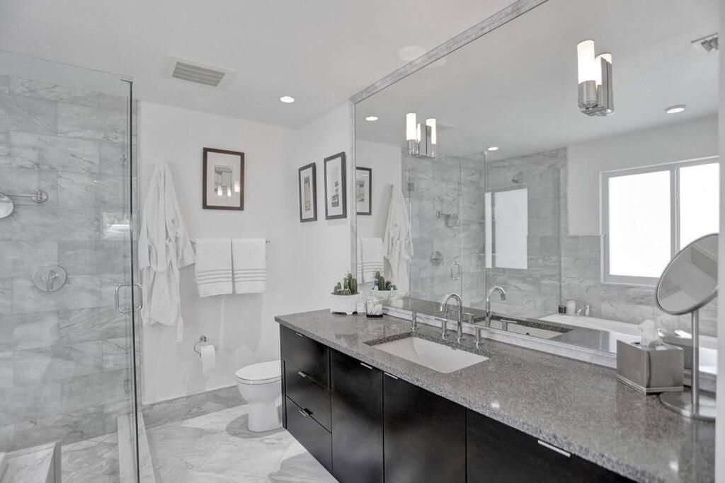 Close To The W/heated Pool Villa *