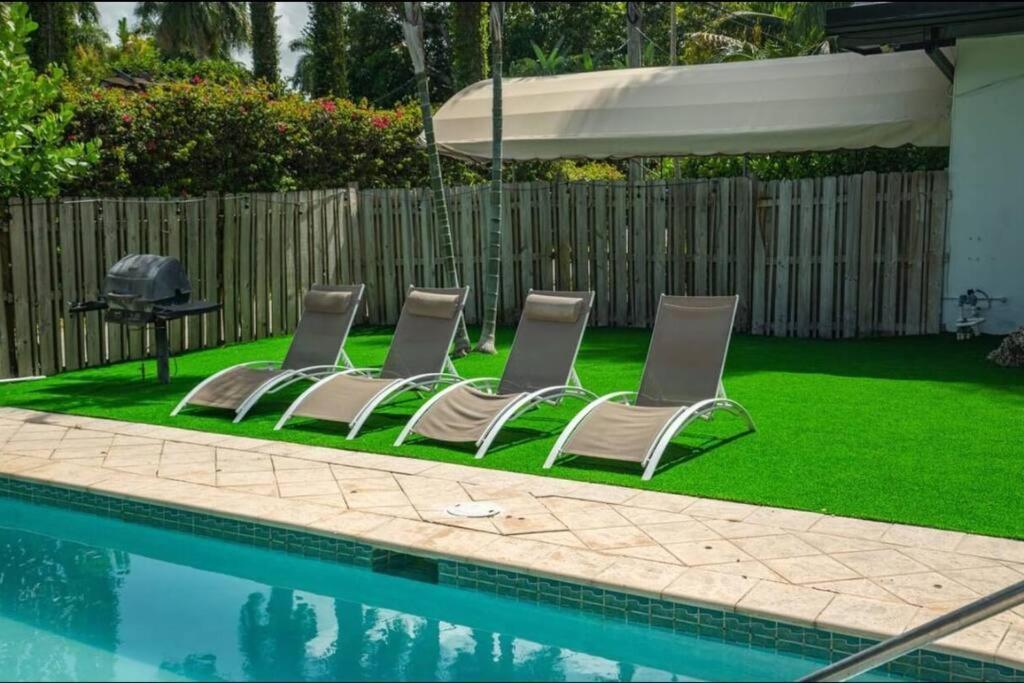 Villa 4k Sqft Heated Pool Hollywood