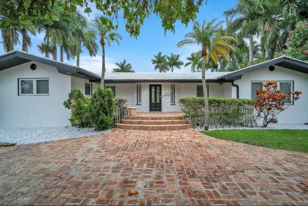 4k Sqft Heated Pool * Hollywood