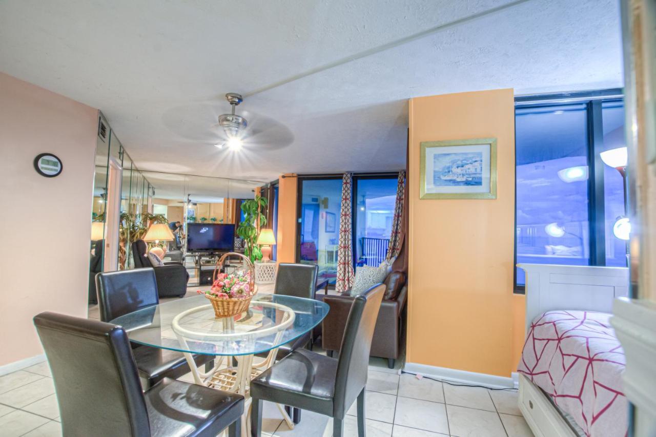 Sunbird East 1107 - Beautiful Gulf Front, 1bd 1 Ba, And Great Location *
