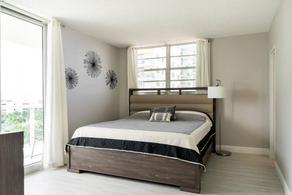 Luxury Stylish Oceanfront 2 Bedroom 2 Bathroom In Fl