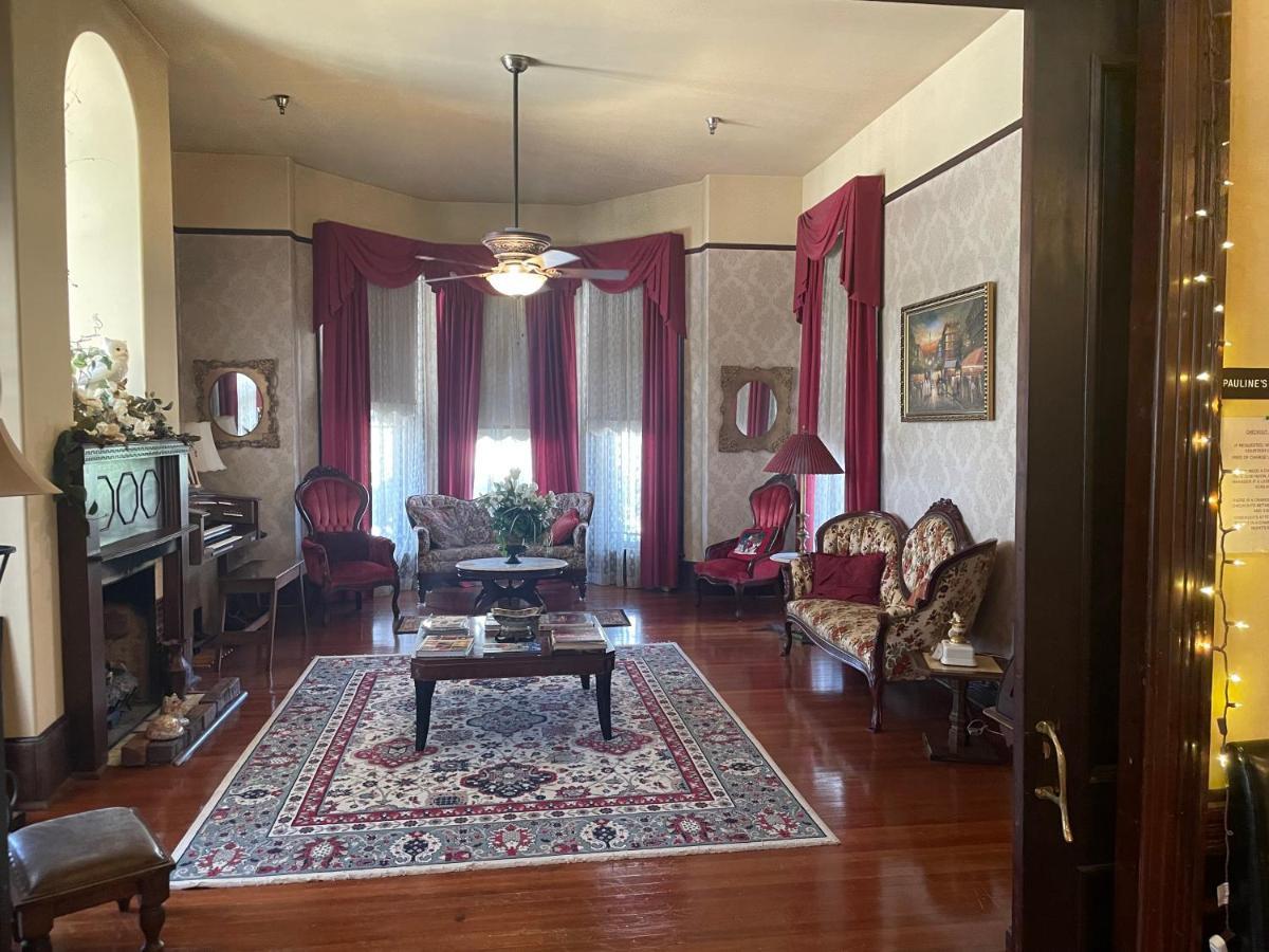 Bed & Breakfast Grand Gables