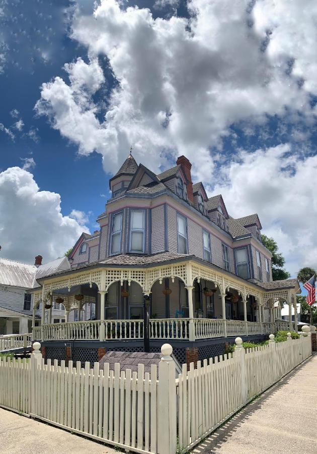 Grand Gables Bed & Breakfast