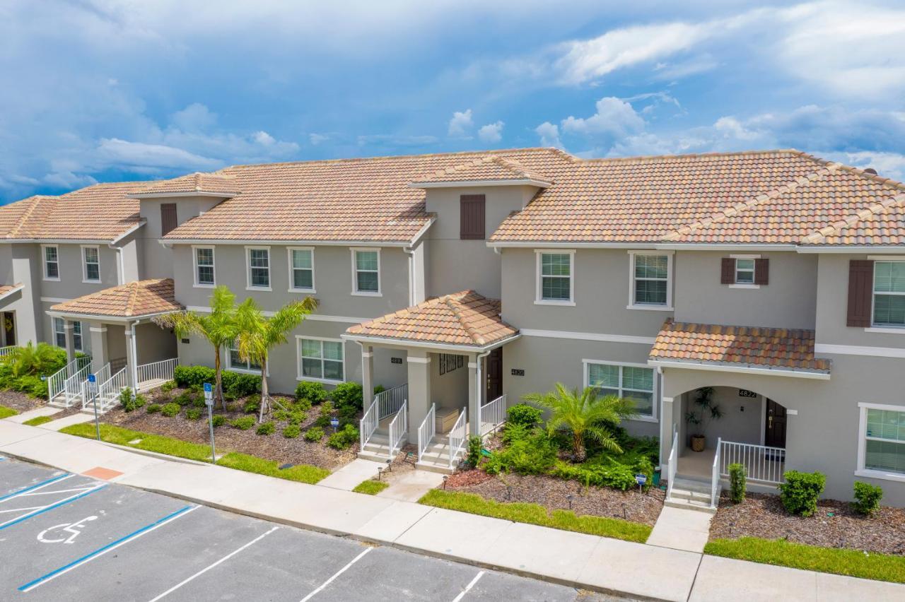 Luxurious Decor 4 Bd W/ Pool Close To 4820 Kissimmee