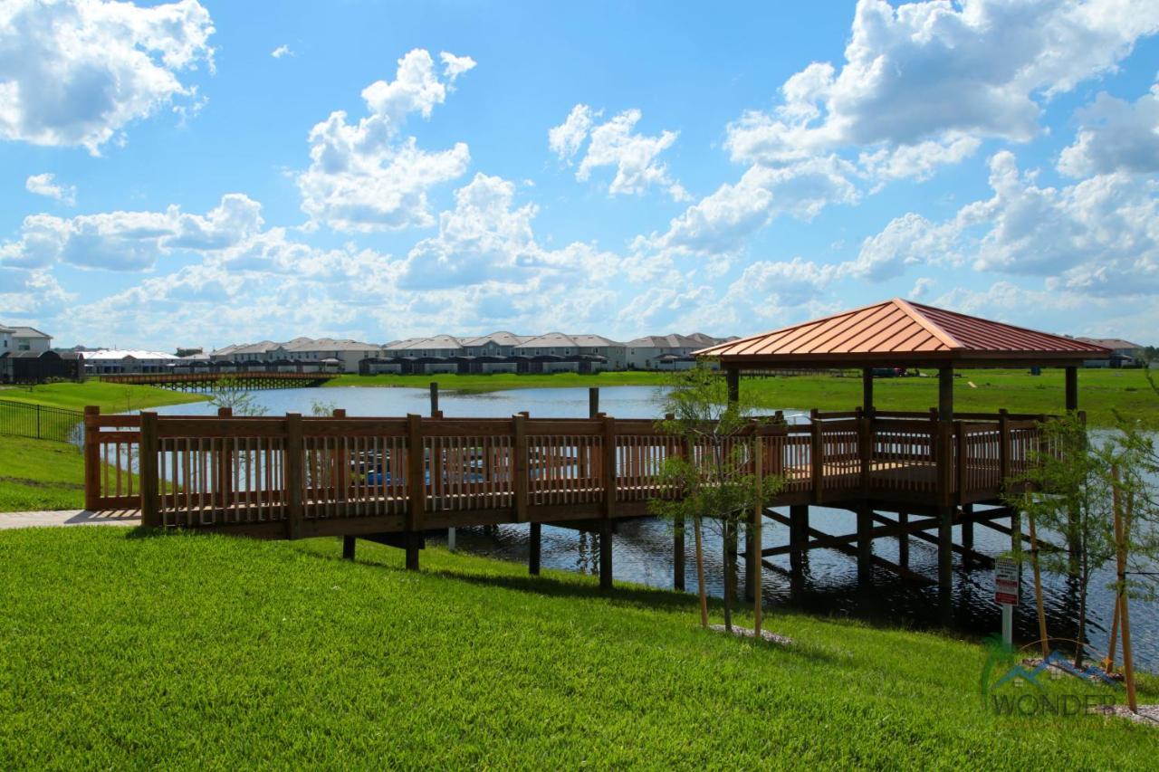 Five Bedrooms With Pool 4851 Holiday home *