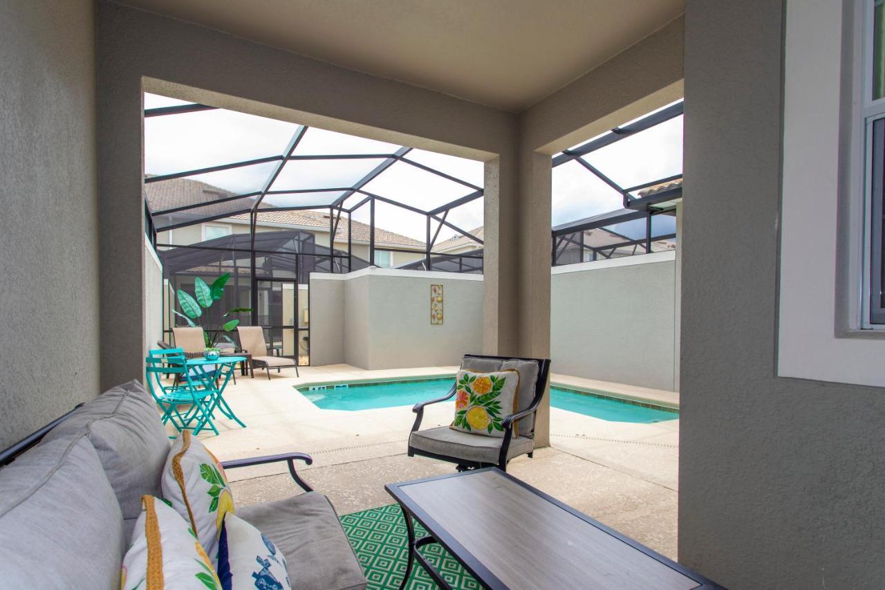 Luxurious Decor 4 Bd W/ Pool Close To 4820 * Kissimmee