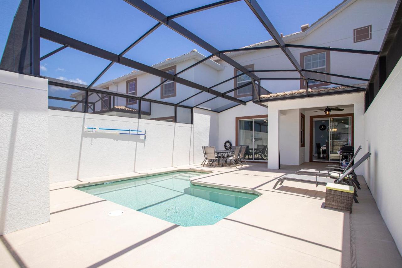 Ravishing Four Bd W/ Pool Close To 4947