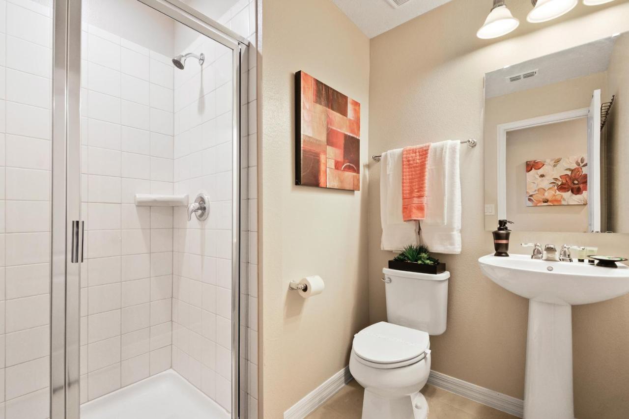 Four Bedrooms Townhome 5161 Holiday home *