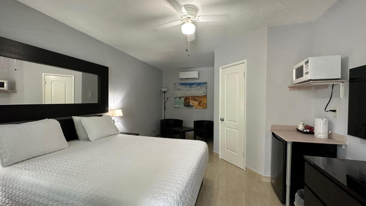 Motel White Horse Lake Worth Beach