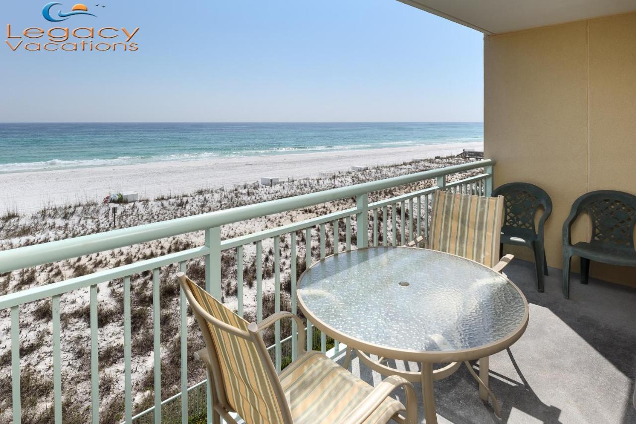 Pi 304 - Beachfront - Sleeps 6 - Beach Service - Great Family Getaway! Apartment Fort Walton Beach