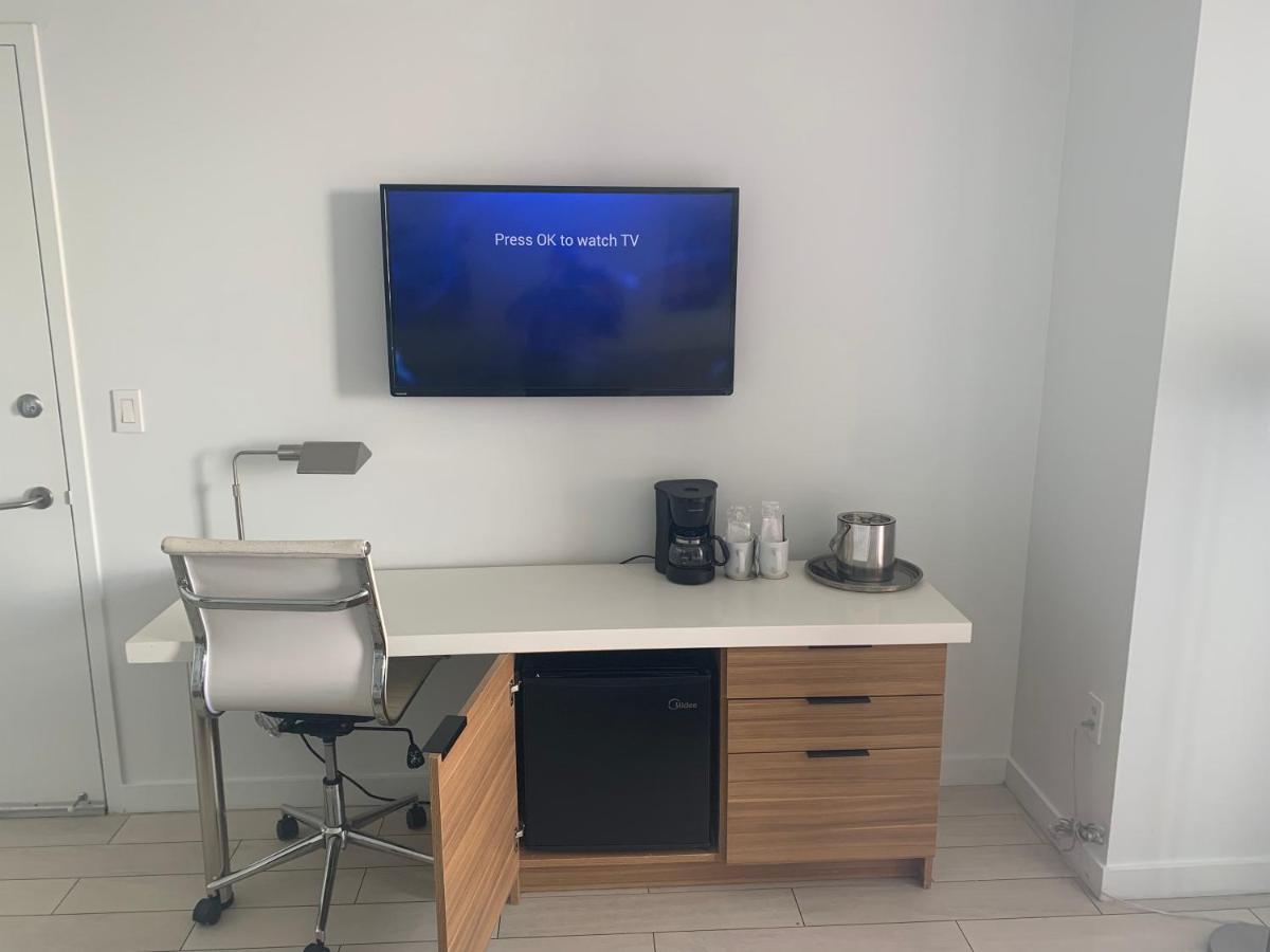 Aparthotel Beachwalk Elite And Hallandale Beach