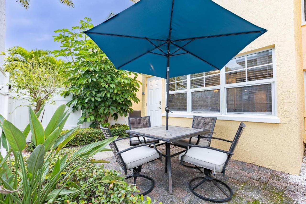 Gorgeous Coastal Barefoot Beach Indian Shore Apartment Clearwater Beach