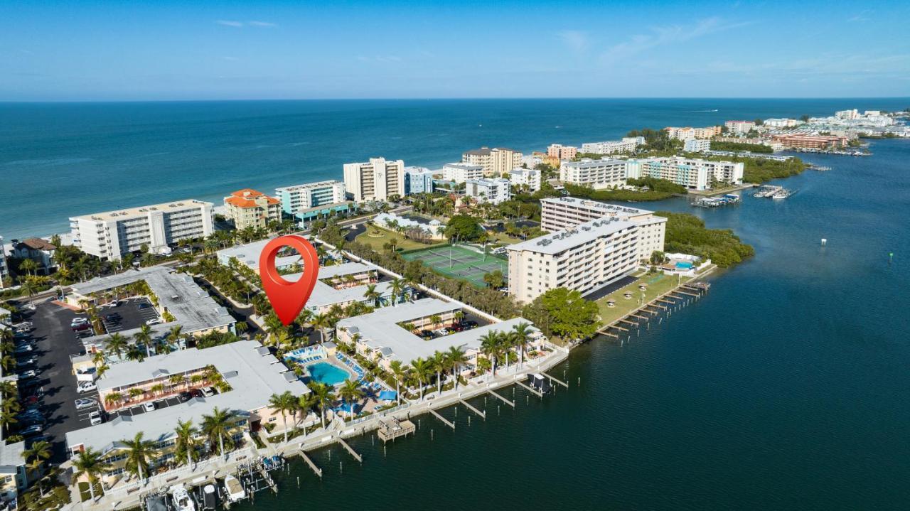 Gorgeous Coastal Barefoot Beach Indian Shore Apartment