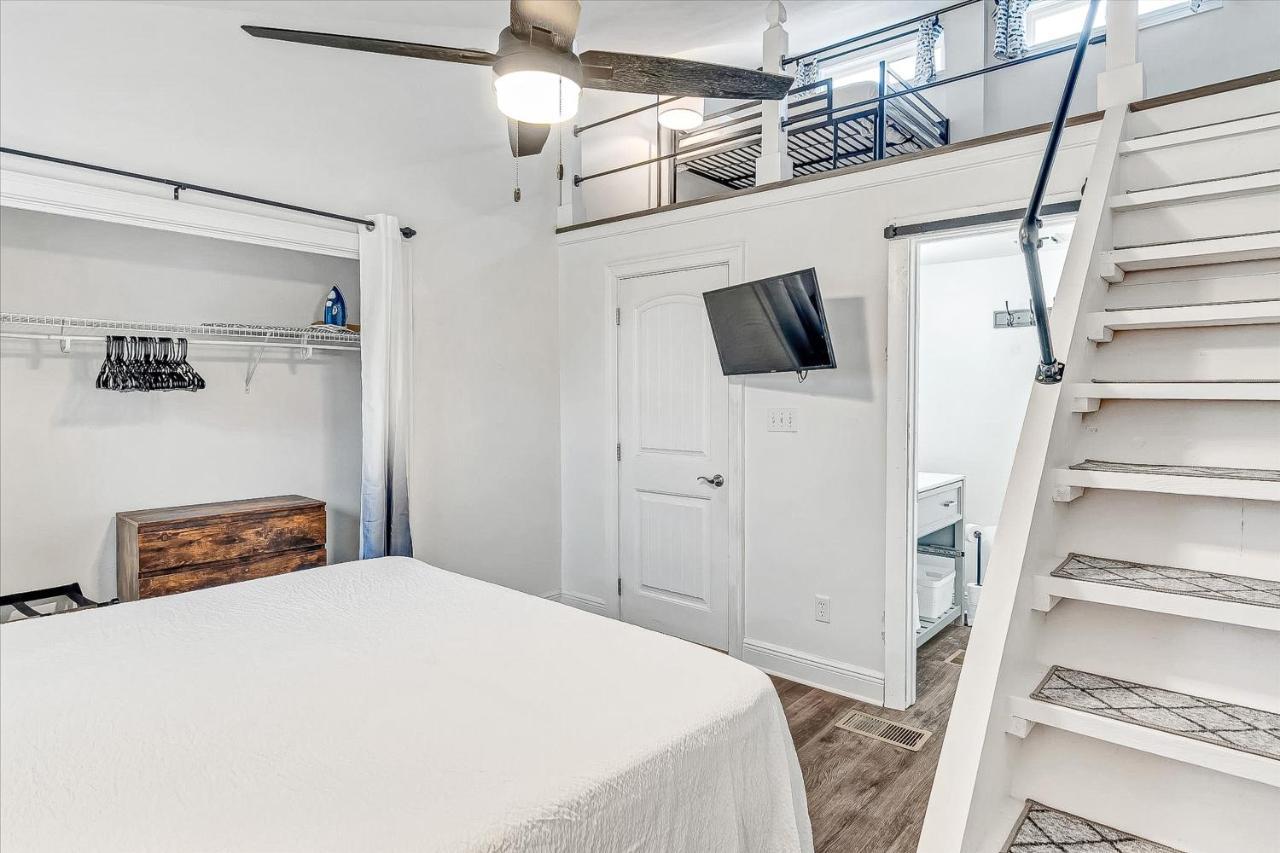 Commodore's Landing 204 * Fort Walton Beach