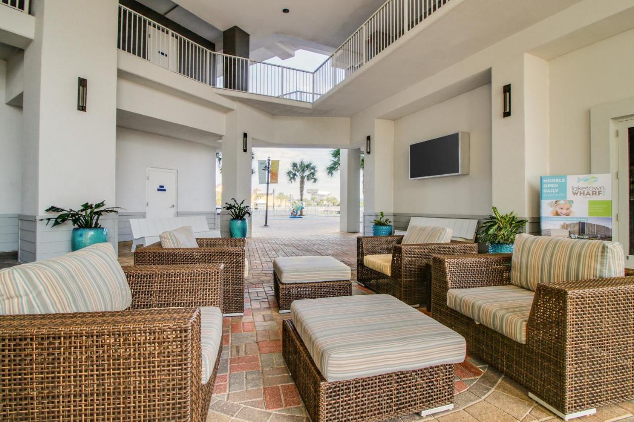 Apartment Laketown Wharf 136