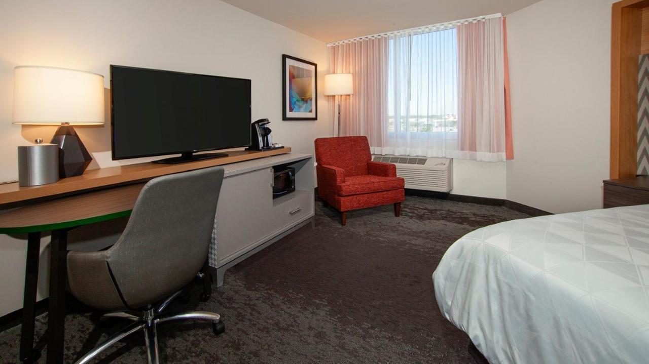 By Ihg Hotel 3*