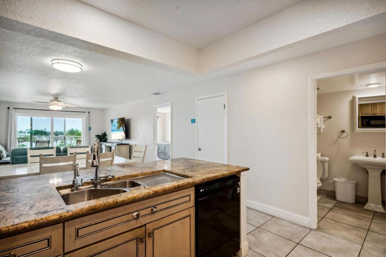 Madeira Norte 304 Holiday home St. Pete Beach