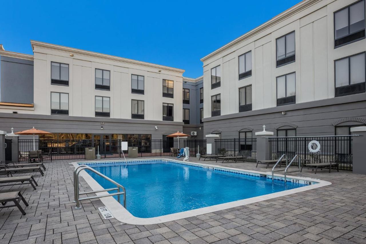Hotel Express & Perry, An Ihg 2*