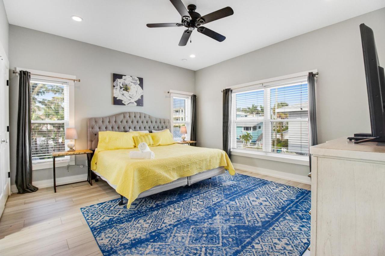 Bridgeview Retreat Holiday home Bradenton Beach