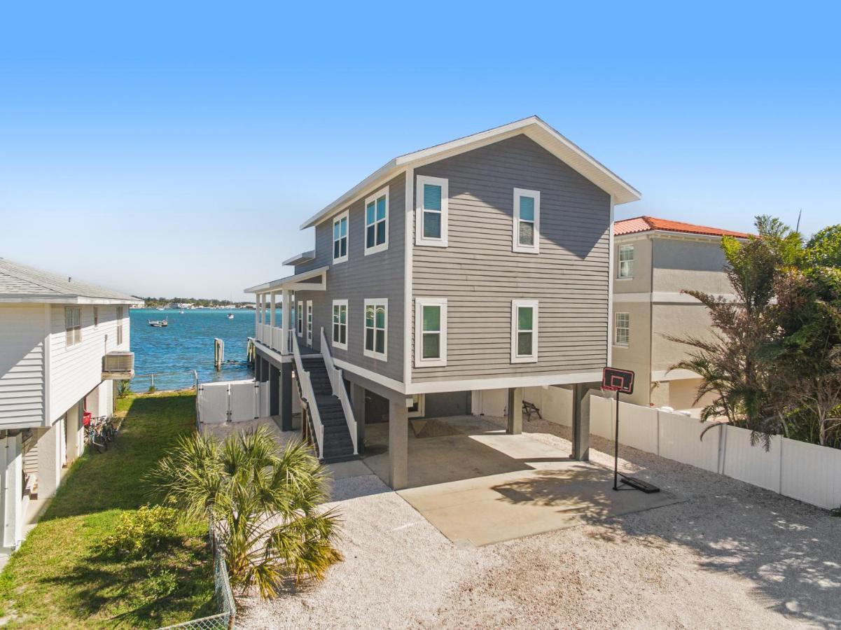 Bridgeview Retreat Holiday home Bradenton Beach