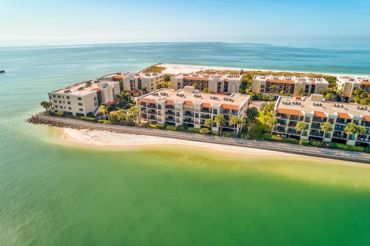 Land's End 11-203 Front - Premier * St. Pete Beach
