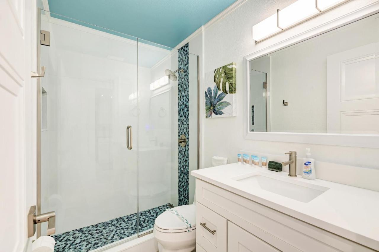 Apartment Absolute Anna Maria-private Access-heated Pool-water Views From Every