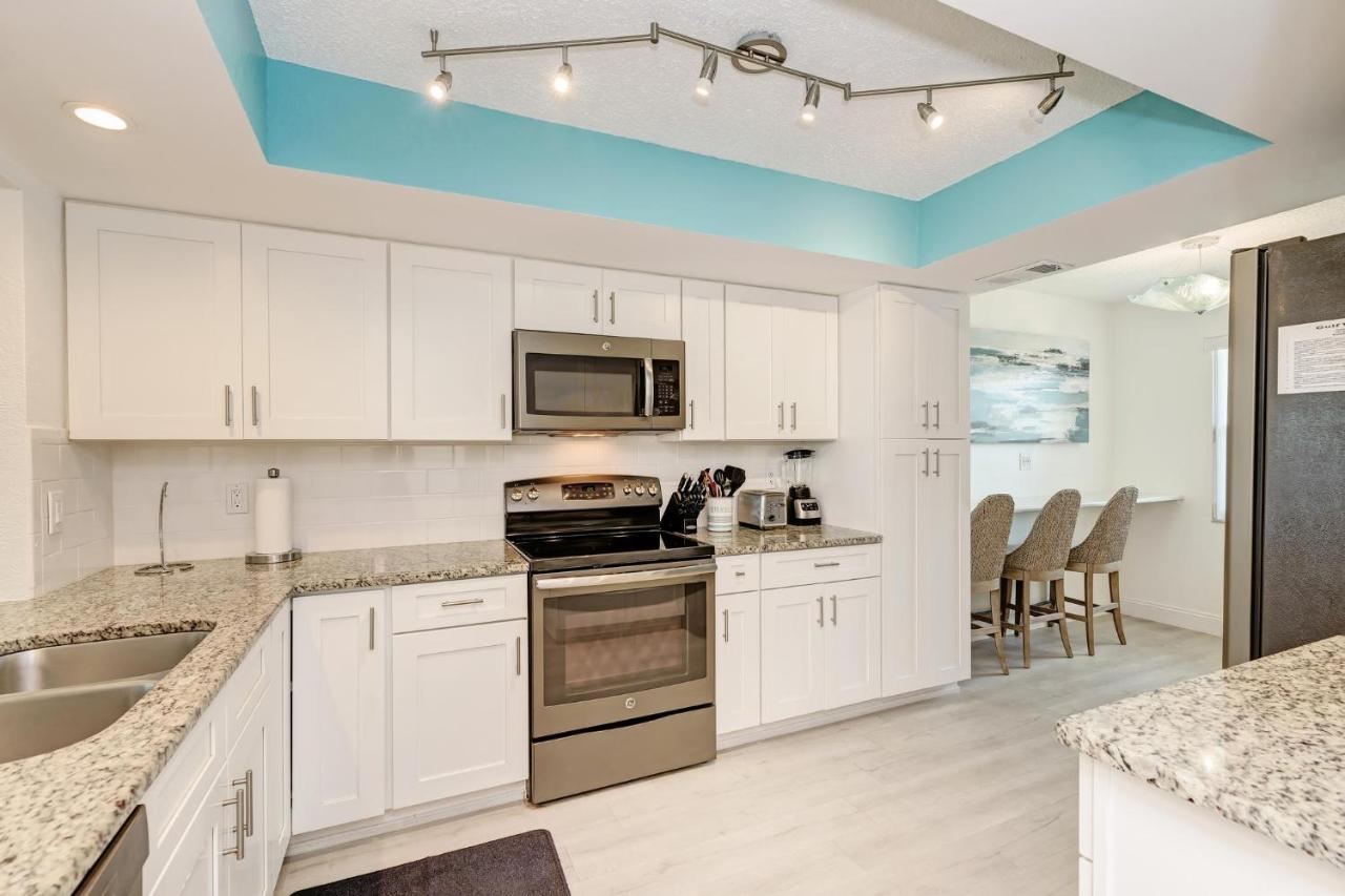 Absolute Anna Maria-private Access-heated Pool-water Views From Every Apartment Bradenton Beach