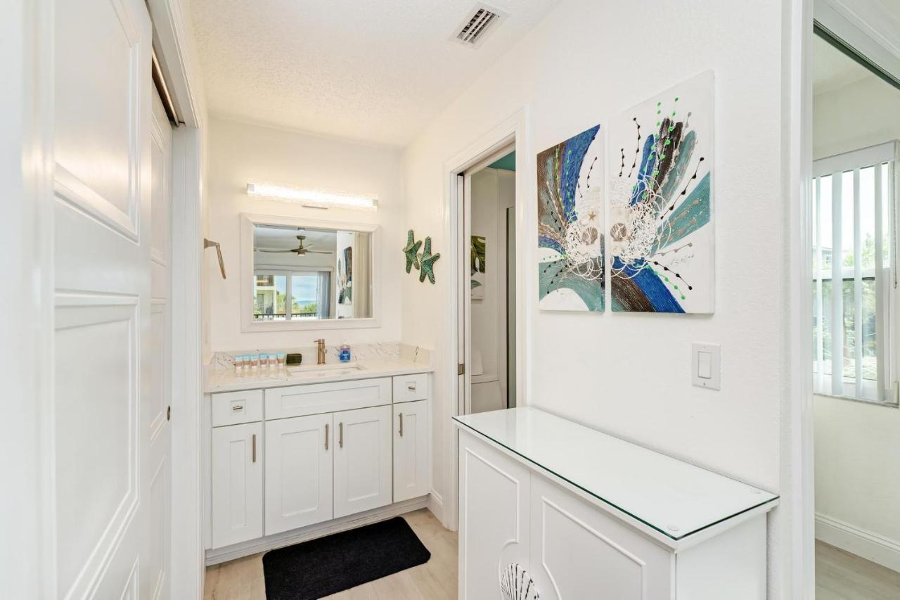 Absolute Anna Maria-private Access-heated Pool-water Views From Every Apartment Bradenton Beach