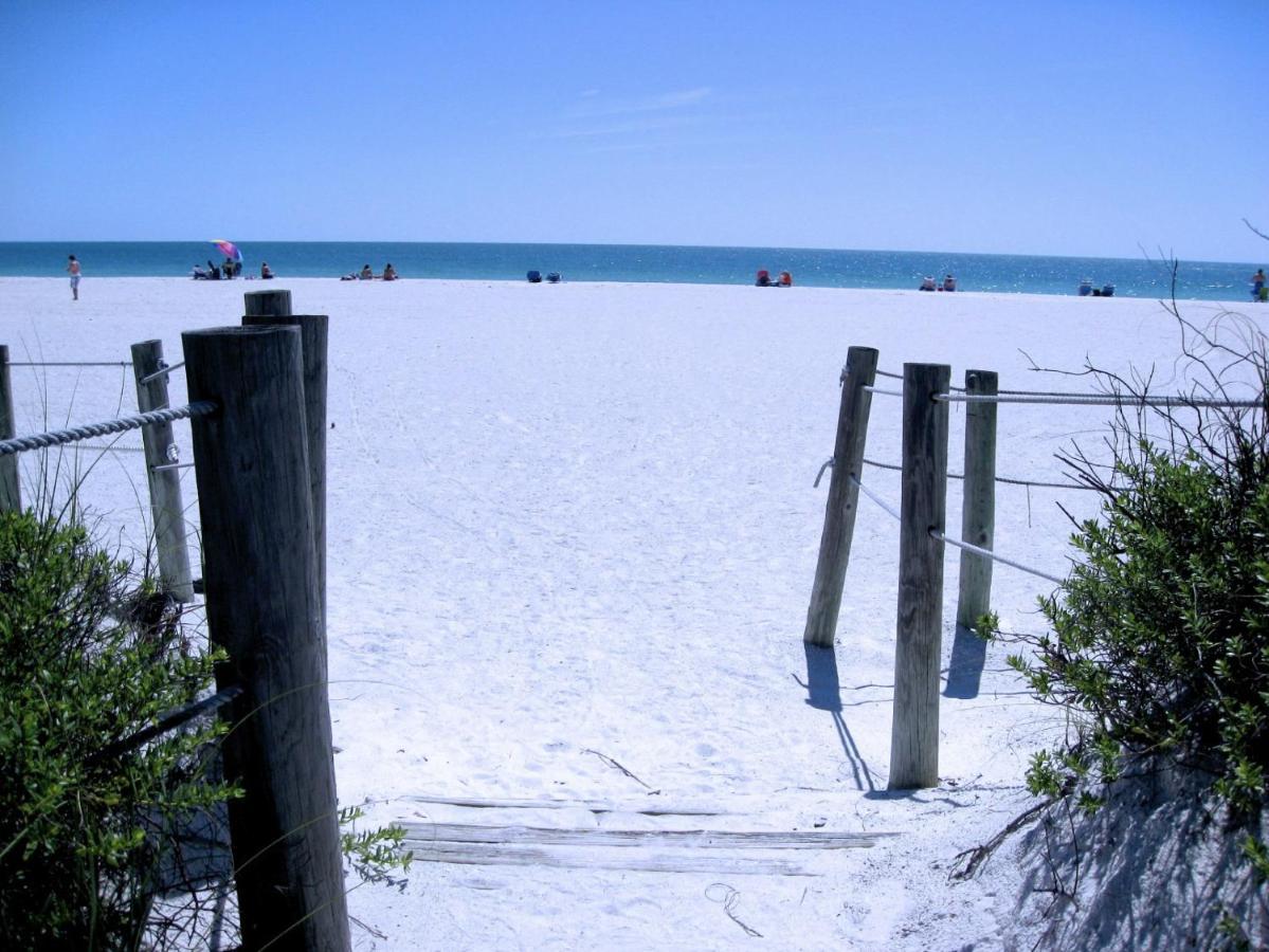 Apartment Absolute Anna Maria-private Access-heated Pool-water Views From Every *