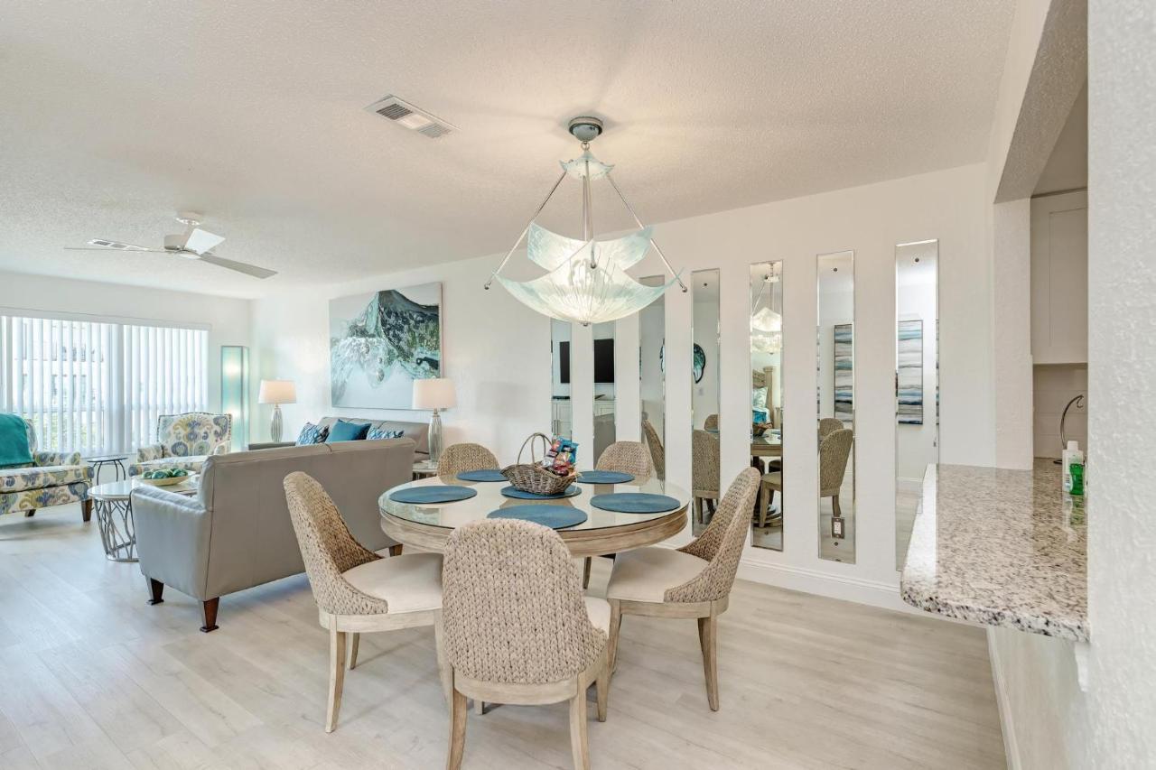 Absolute Anna Maria-private Access-heated Pool-water Views From Every Apartment