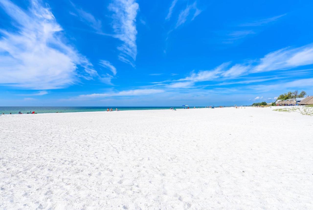 Absolute Anna Maria-private Access-heated Pool-water Views From Every Apartment