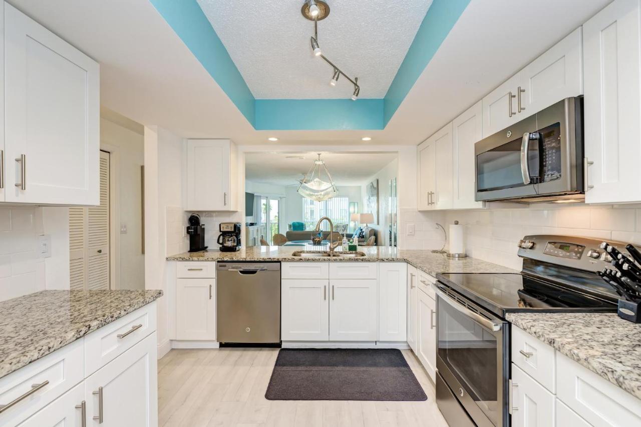 Absolute Anna Maria-private Access-heated Pool-water Views From Every * Bradenton Beach