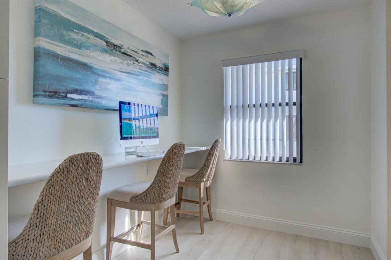 Absolute Anna Maria-private Access-heated Pool-water Views From Every Apartment *