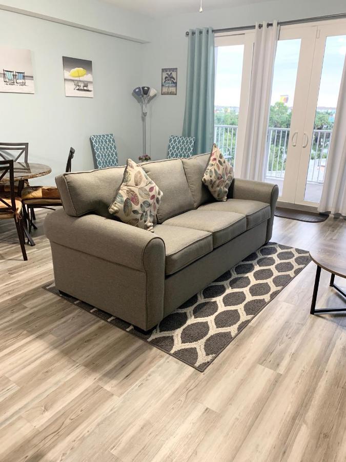 Laketown 5 Pools Steps To Family Friendly *