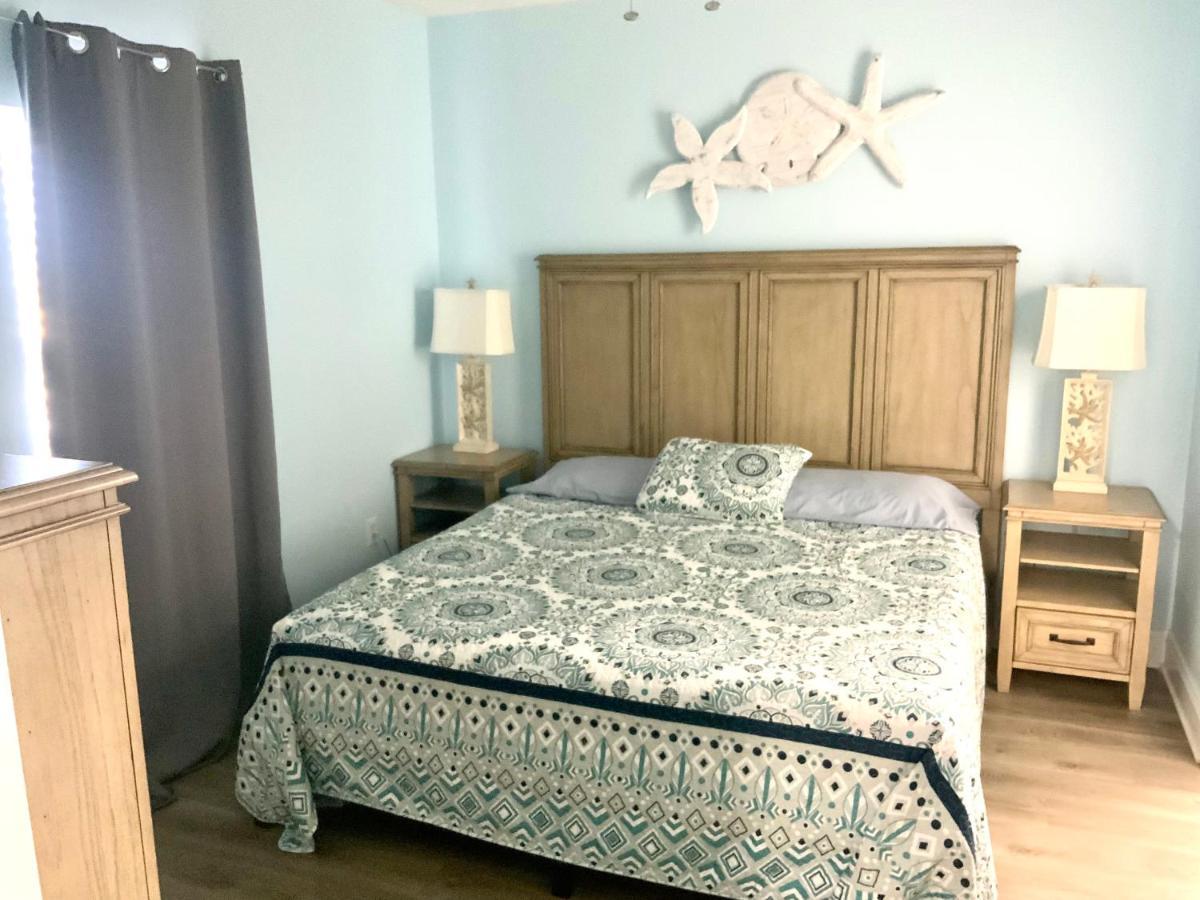 Apartment Laketown 5 Pools Steps To Family Friendly