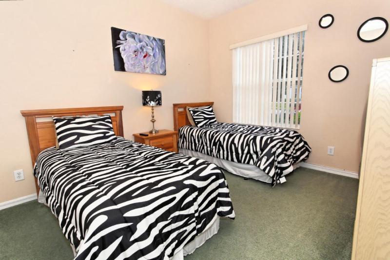Calabay Parc At Tower Lake - 4 Bed 3 Baths Holiday home *