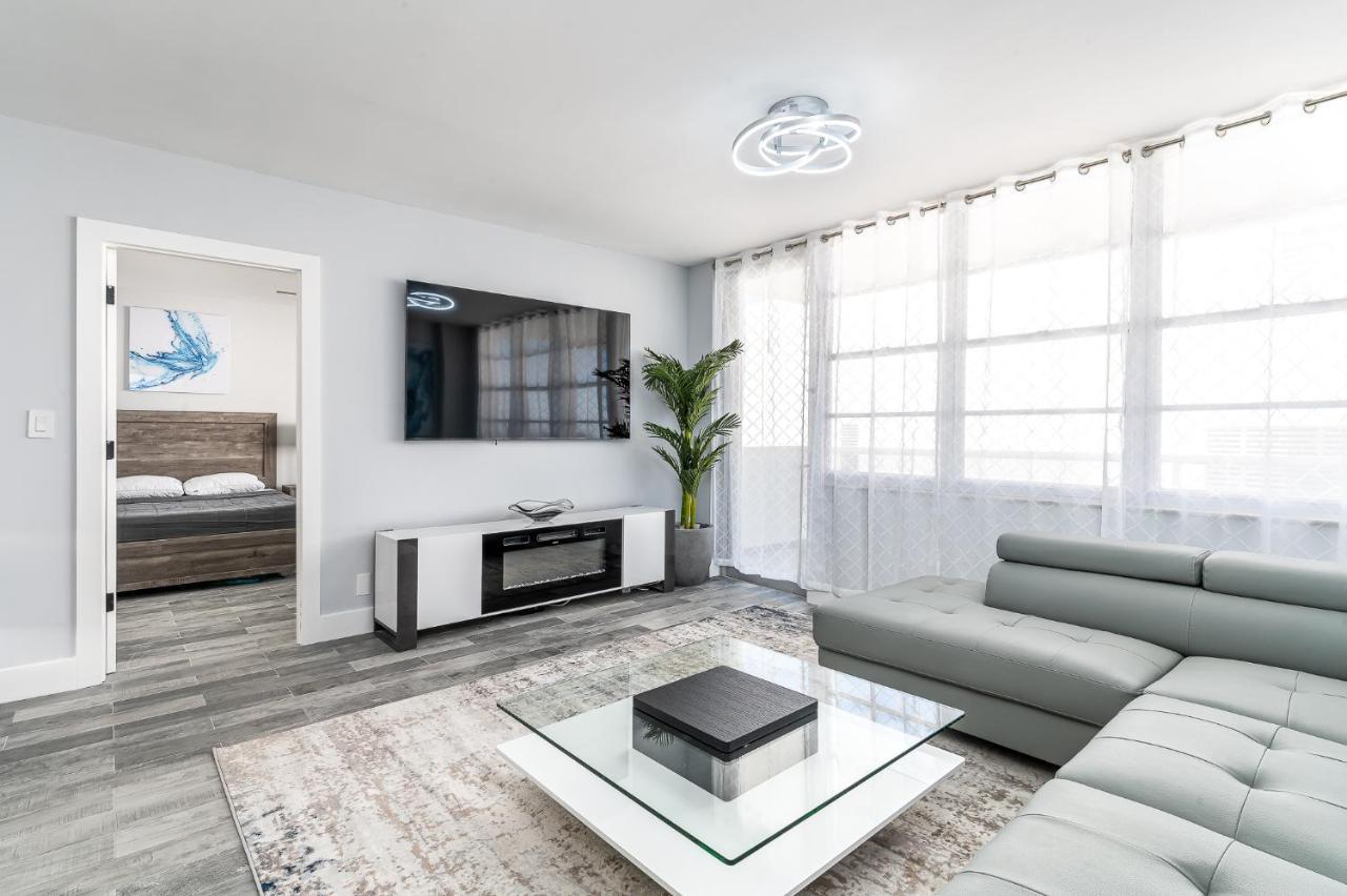 Amazing 2br 2ba Newly Reno Beachfront W/beach View * Hollywood