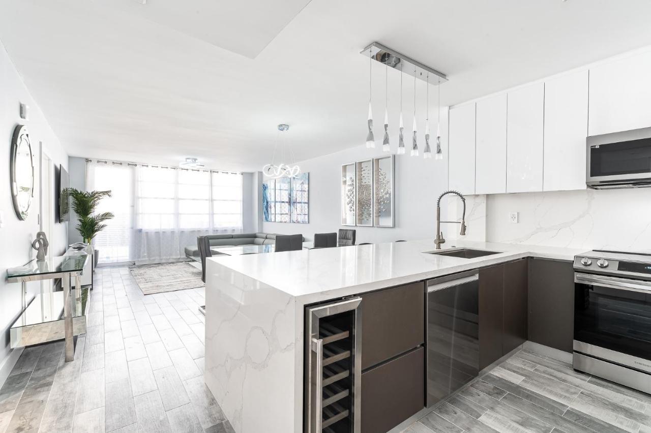 Amazing 2br 2ba Newly Reno Beachfront W/beach View Apartment Hollywood