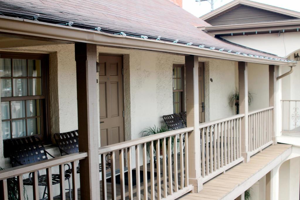 Bayfront Hotel 3*