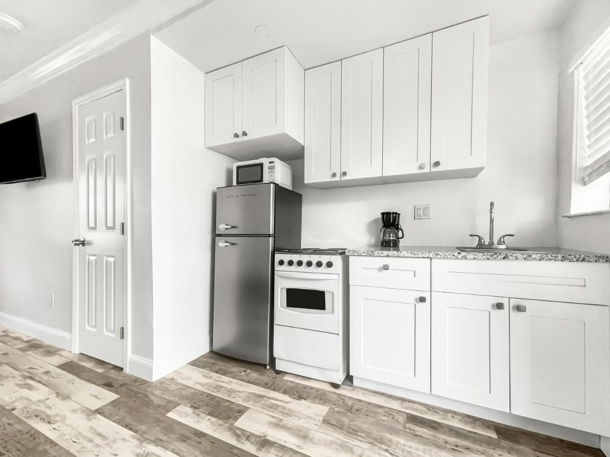 Hollywood Beach Hotels 3*