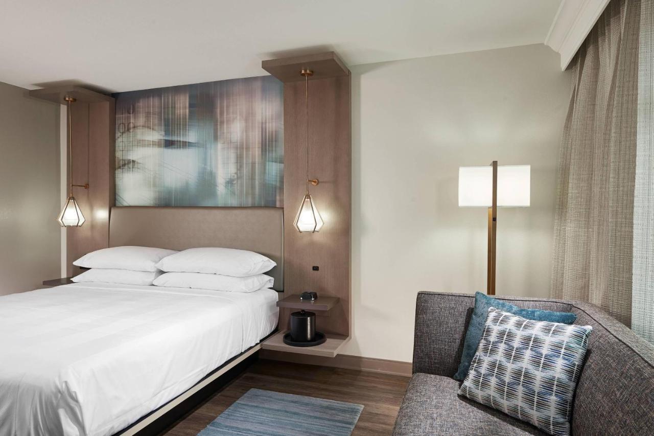 Orlando Marriott Mary