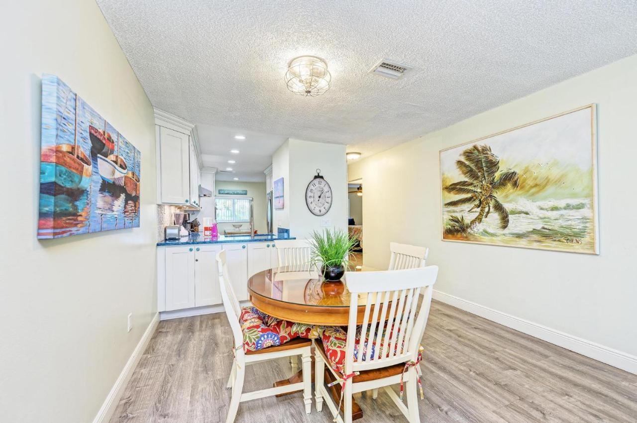 Anna Maria Island Palms 5b *