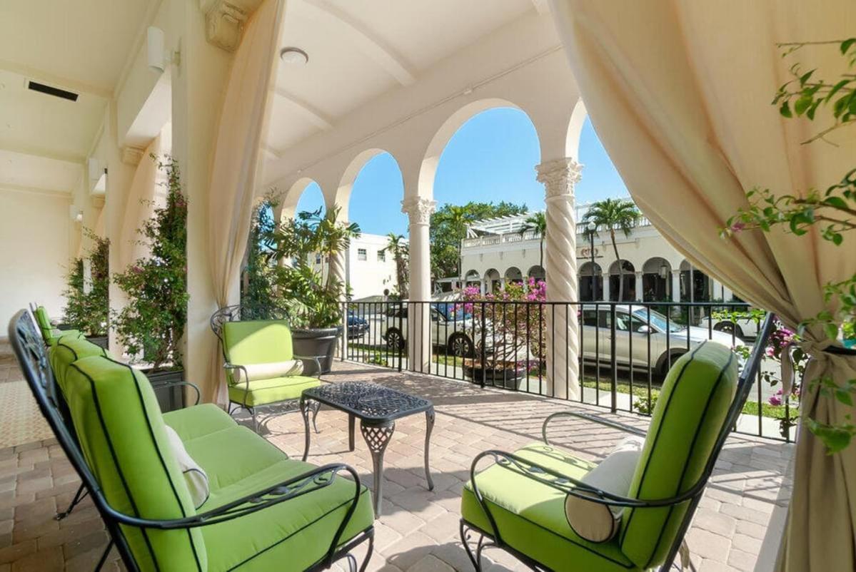 Renovated In The Heart Of Palm - Free Parking, Security Box Palm Beach