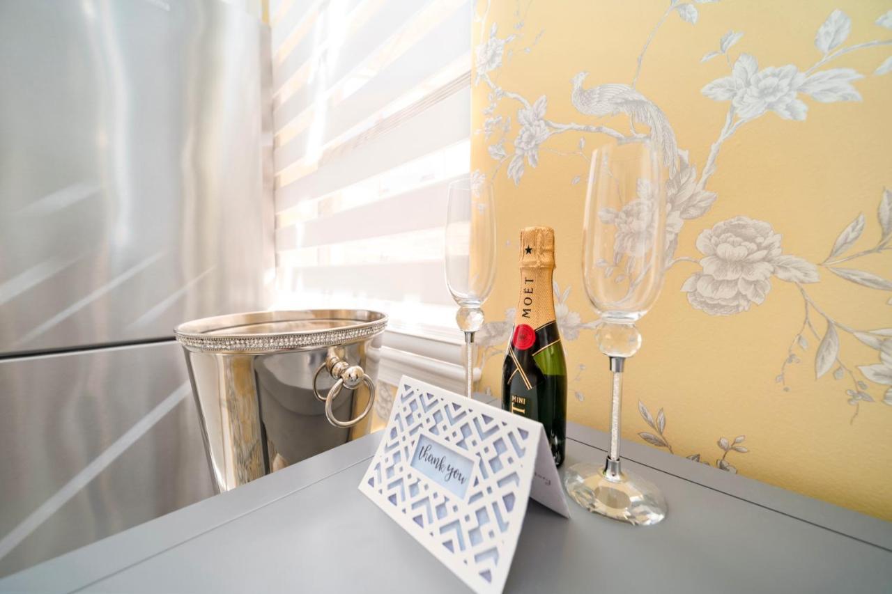 Renovated In The Heart Of Palm - Free Parking, Security Box Aparthotel 3*
