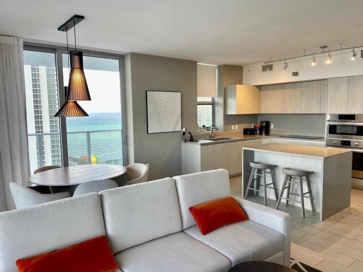 Hyde House Lux
