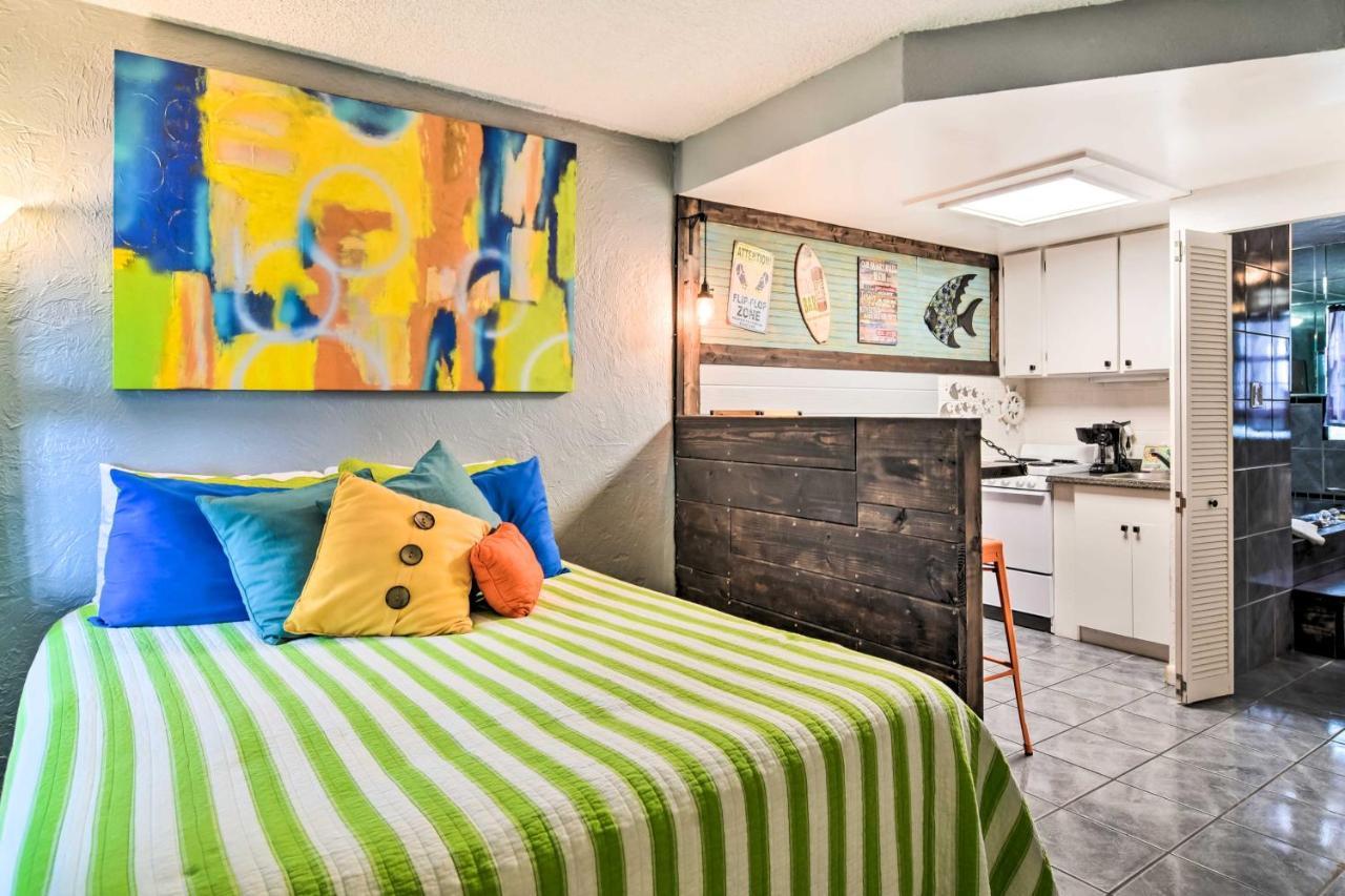 Bright Gulf Coast Escape - 8 Mi To Johns Pass! Apartment St. Pete Beach