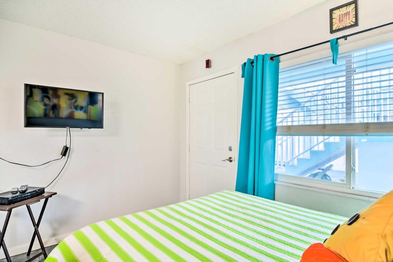 Bright Gulf Coast Escape - 8 Mi To Johns Pass! Apartment St. Pete Beach