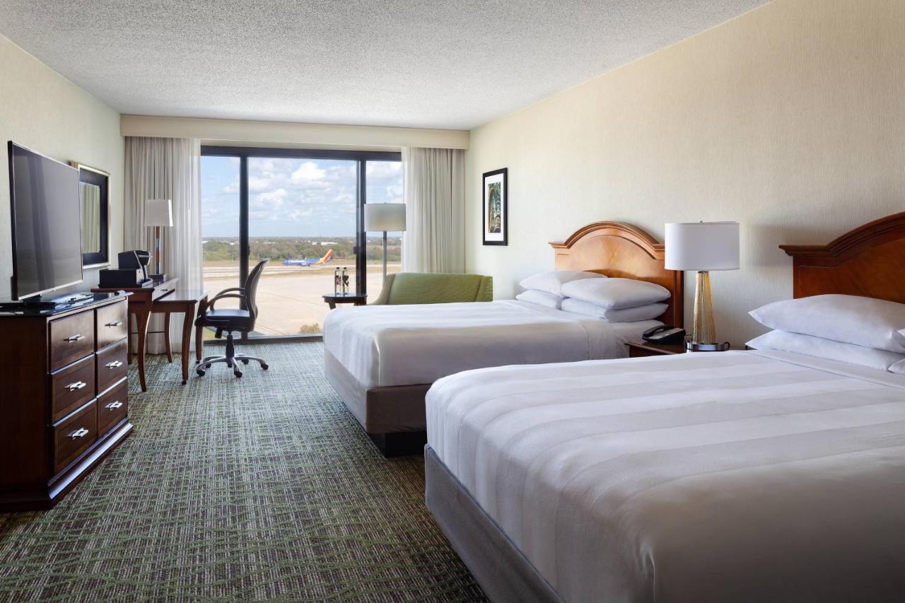 Hotel Airport Marriott 4*